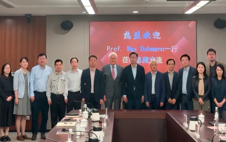 多曼教授攜汩鴻環(huán)保，與上?？萍嘉瘜?zhuān)家研討海綿城市建設(shè)和排水系統(tǒng)優(yōu)化建設(shè)新路徑